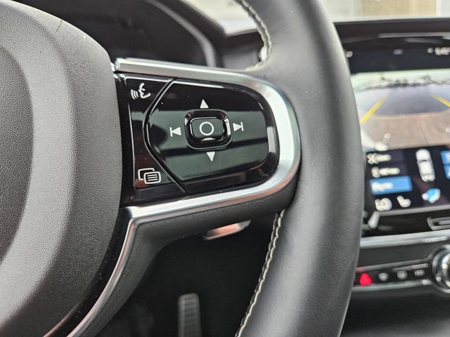 Used 2020 Volvo S90 T6 R-Design AWD/4WD image 32