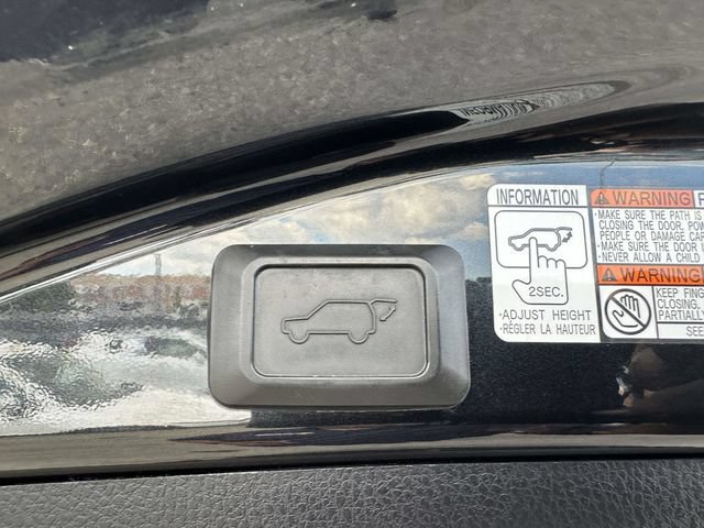 Used 2018 Toyota RAV4 Limited w/ Advanced Technology Package AWD/4WD image 22