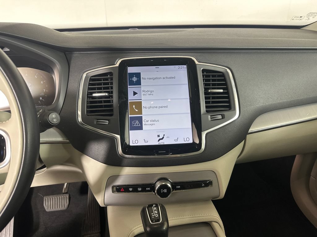 Used 2021 Volvo XC90 T5 Momentum w/ Climate Package FWD image 28