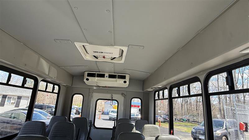 Used 2015 Ford E-350 and Econoline 350 Super Duty w/ Shuttle Bus Prep Package image 21