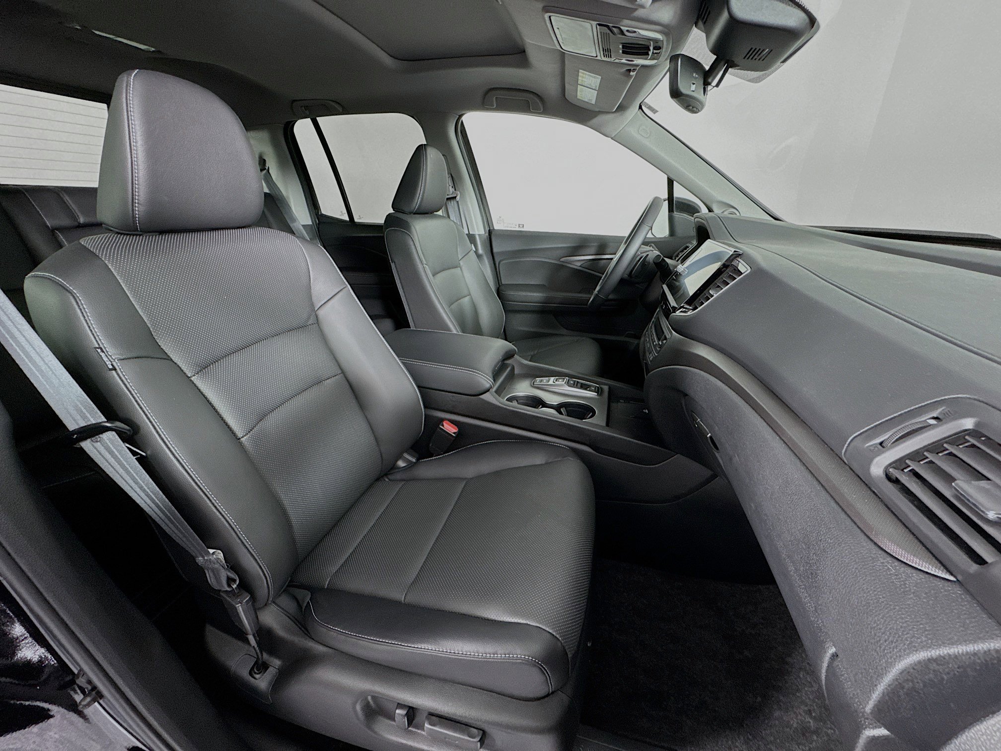 Certified 2025 Honda Ridgeline RTL image 28