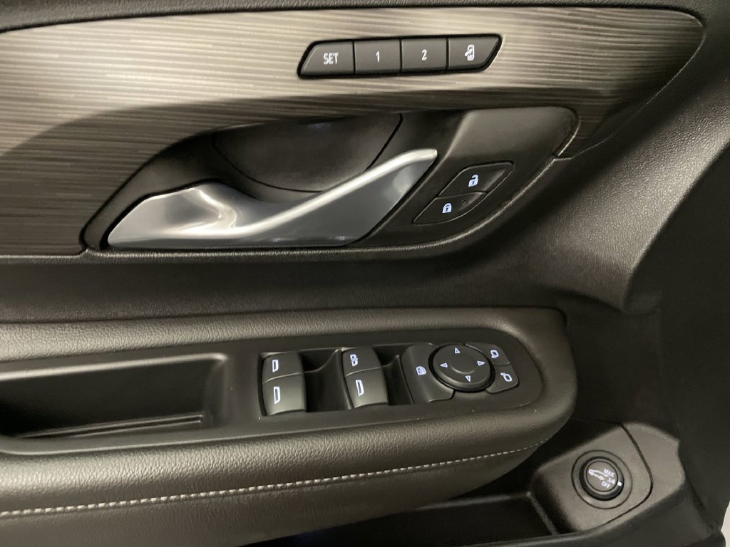 Used 2023 GMC Terrain SLT w/ LPO, Floor Liner Package FWD image 16