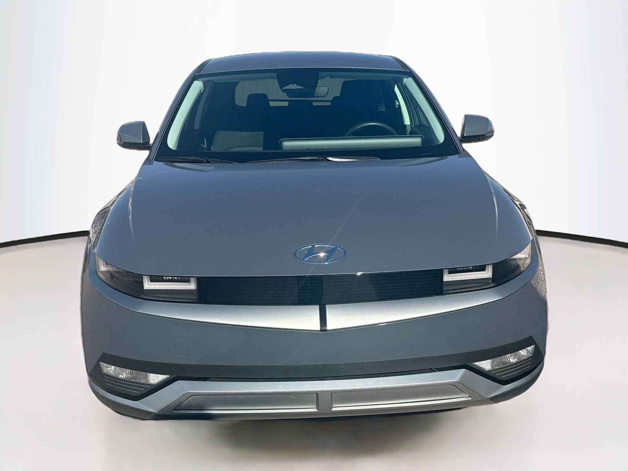 Used 2024 Hyundai Ioniq 5 SE AWD/4WD image 2