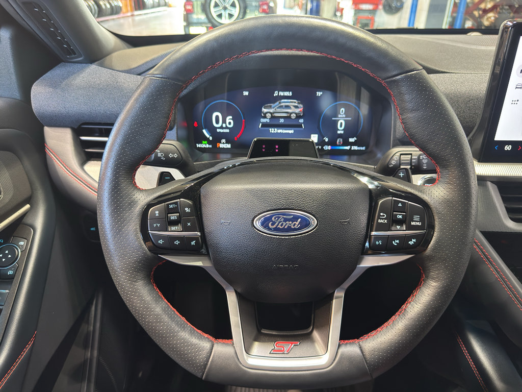 Used 2025 Ford Explorer ST AWD/4WD image 23