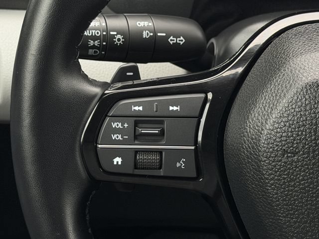 Used 2025 Honda Pilot EX-L image 12