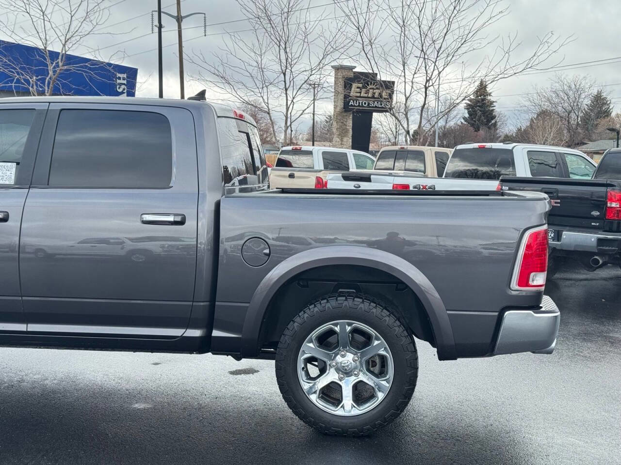 Used 2017 RAM 1500 Laramie image 10