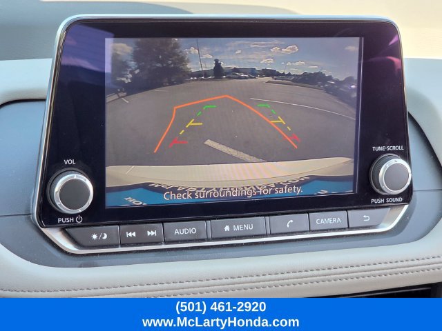 Used 2025 Nissan Rogue SV AWD/4WD image 22