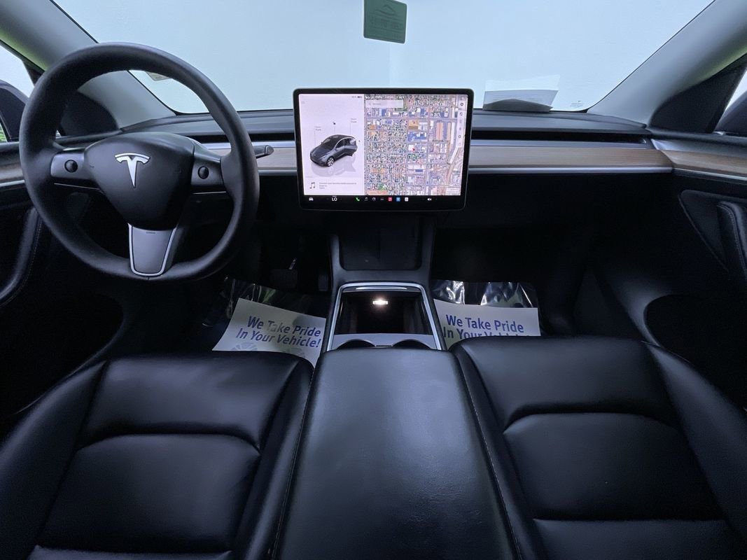 Used 2023 Tesla Model Y Long Range image 17