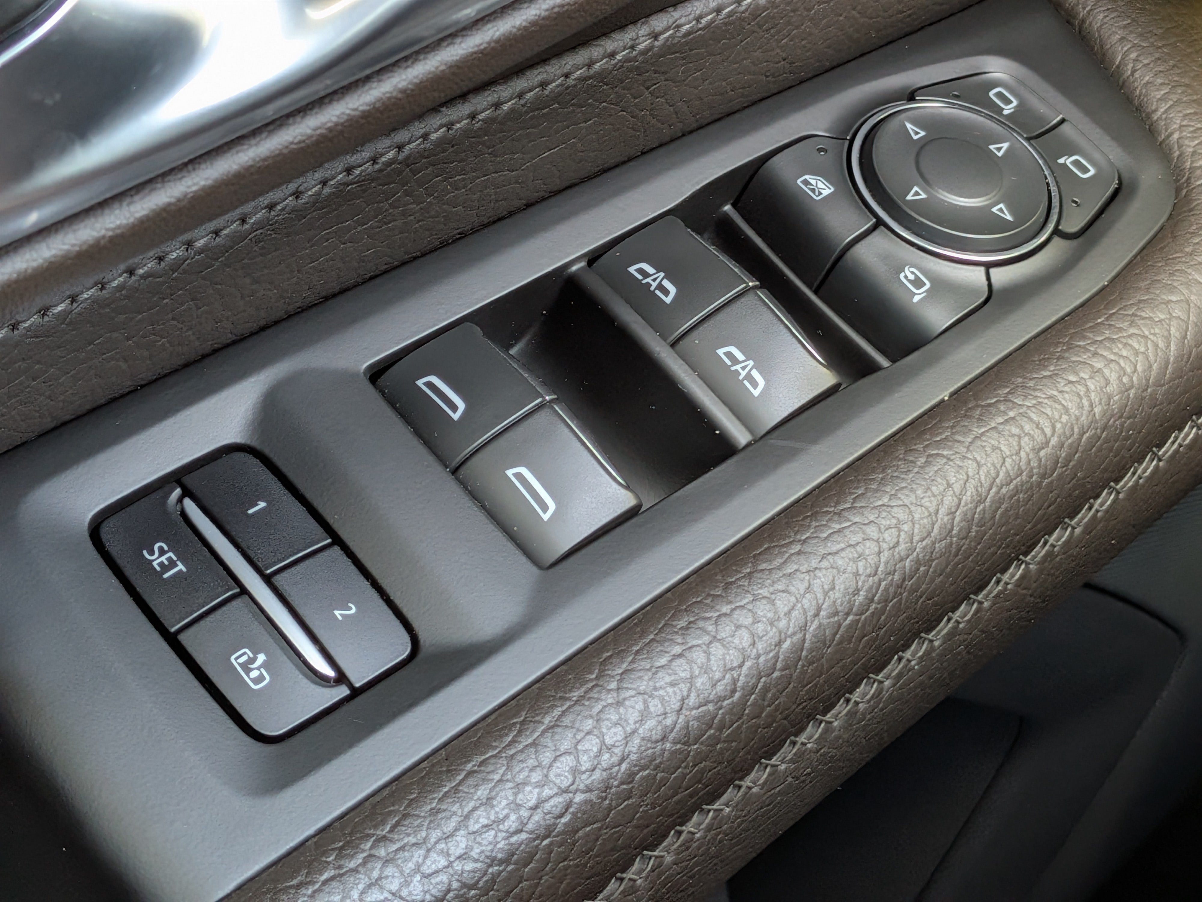 Certified 2022 GMC Yukon Denali AWD/4WD image 24