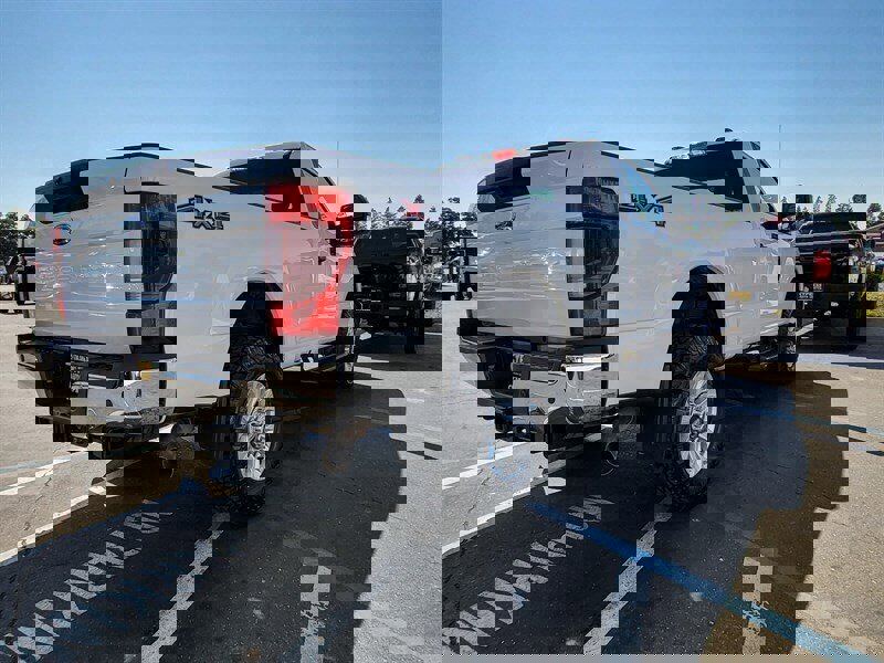 Used 2020 Ford F250 XLT image 5