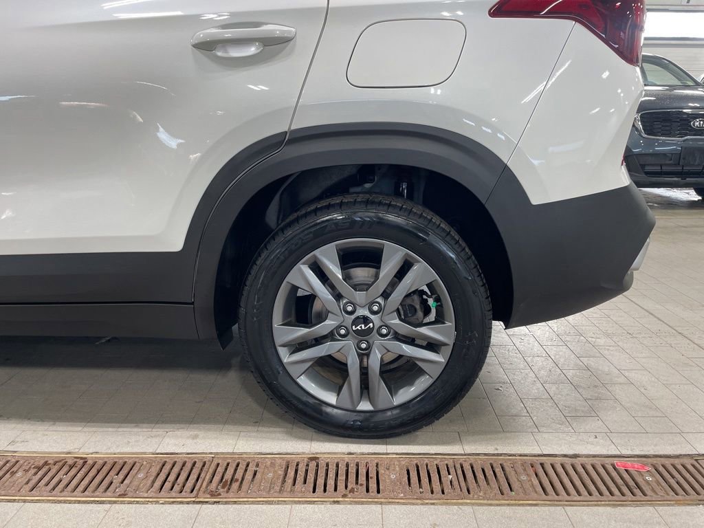 Certified 2023 Kia Seltos S w/ Navigation Package image 24