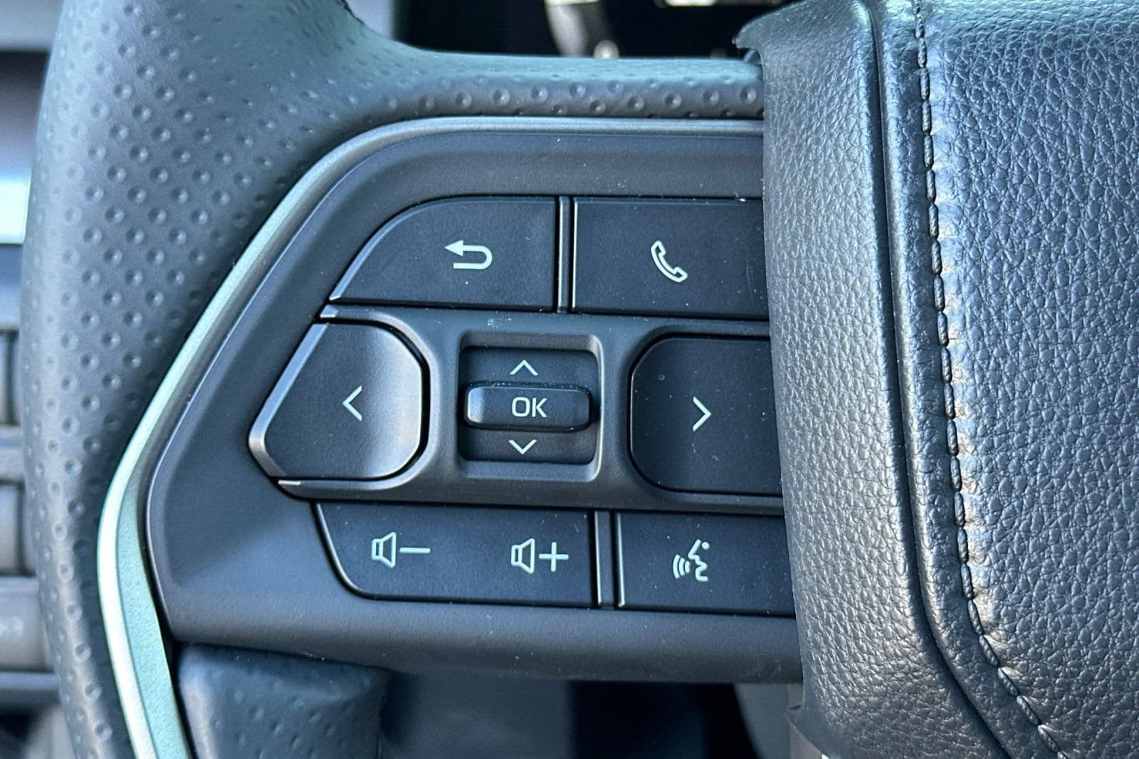 New 2026 Toyota 4Runner TRD Off-Road Premium w/ Tow Technology Package AWD/4WD image 49