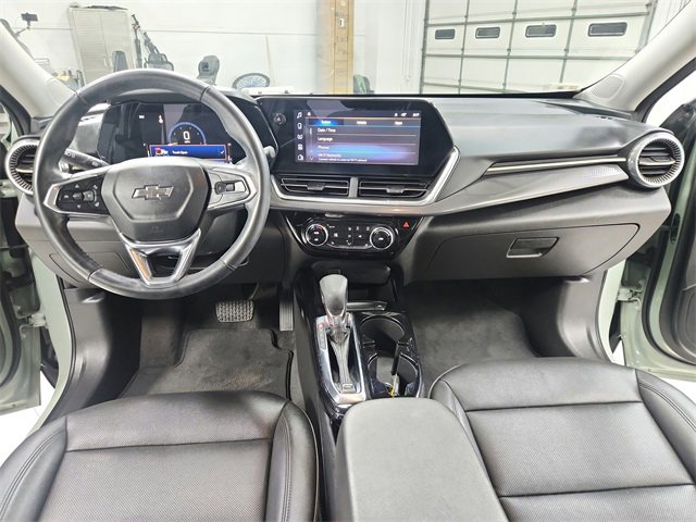 Used 2024 Chevrolet Trax ACTIV w/ Driver Confidence Package image 22