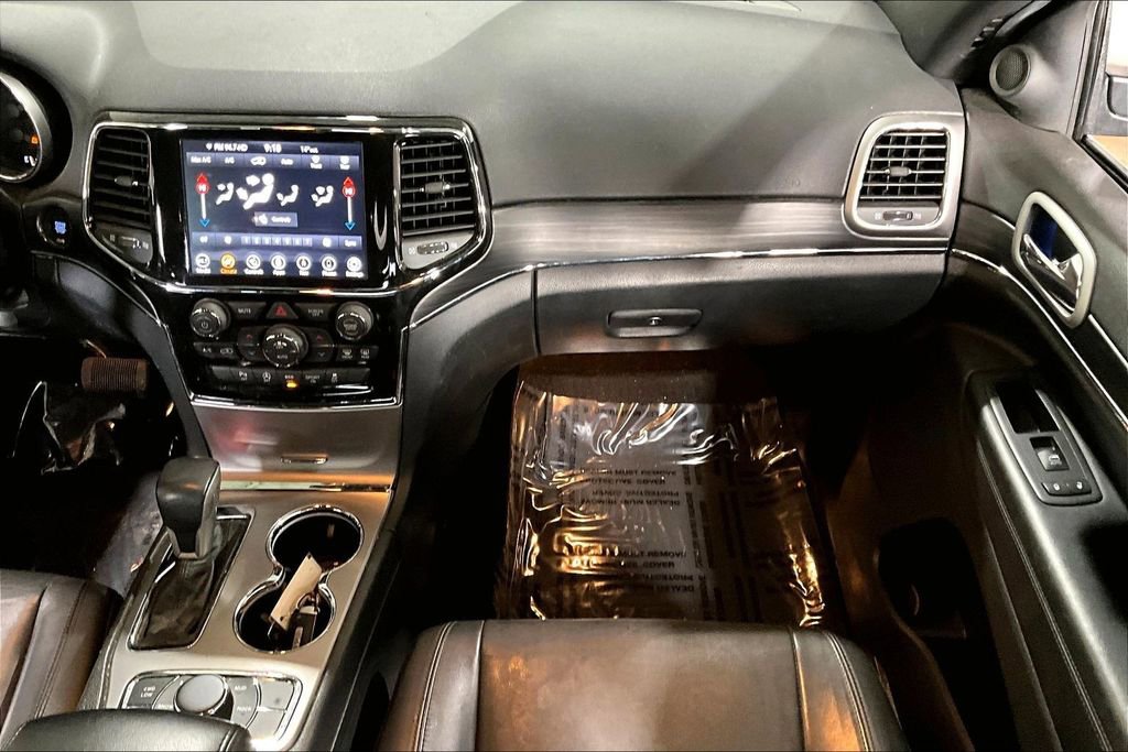 Used 2021 Jeep Grand Cherokee Limited image 26