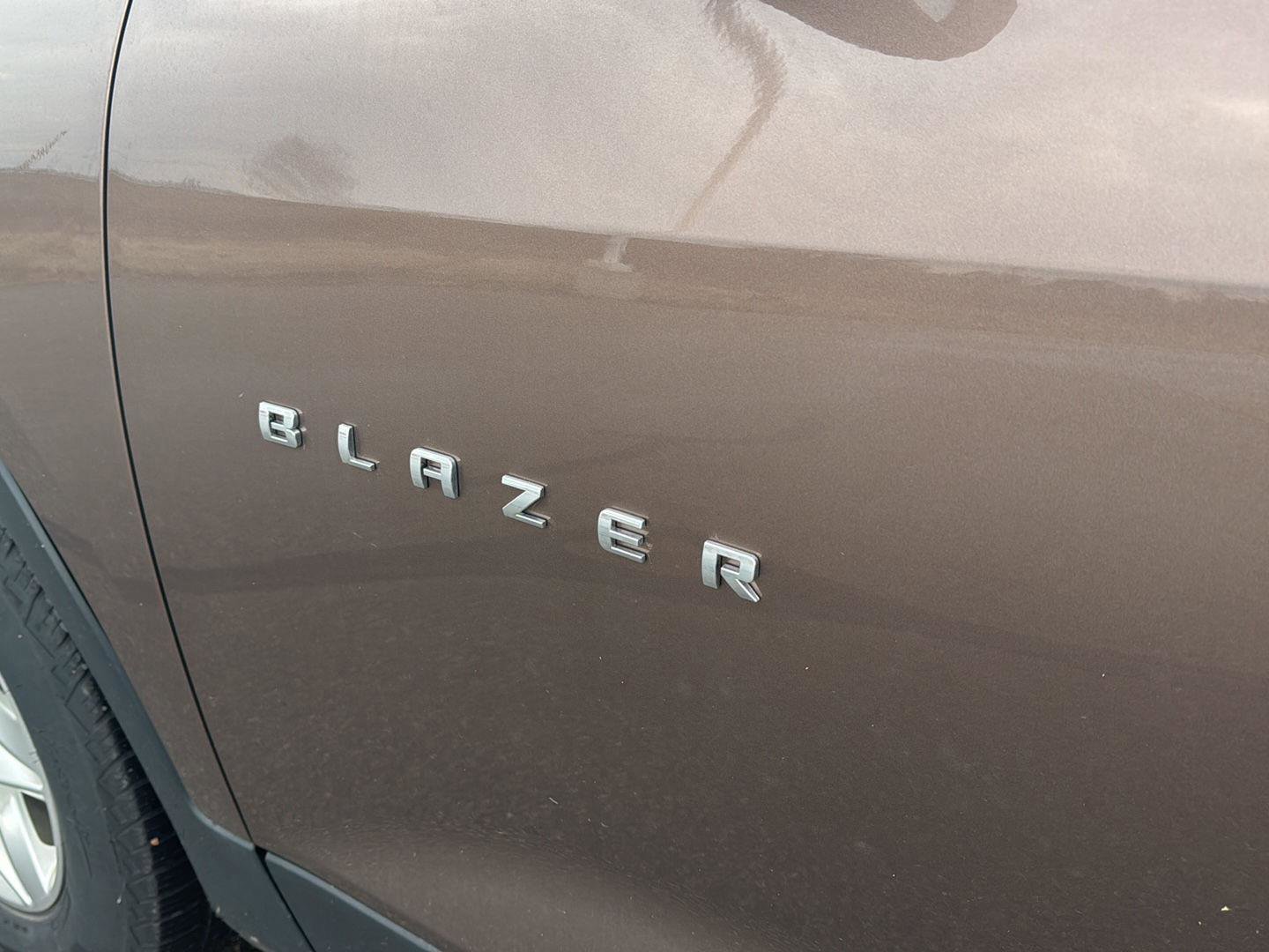 Used 2019 Chevrolet Blazer LT image 11