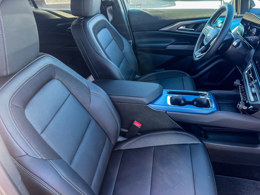 New 2026 Chevrolet Equinox EV LT image 15