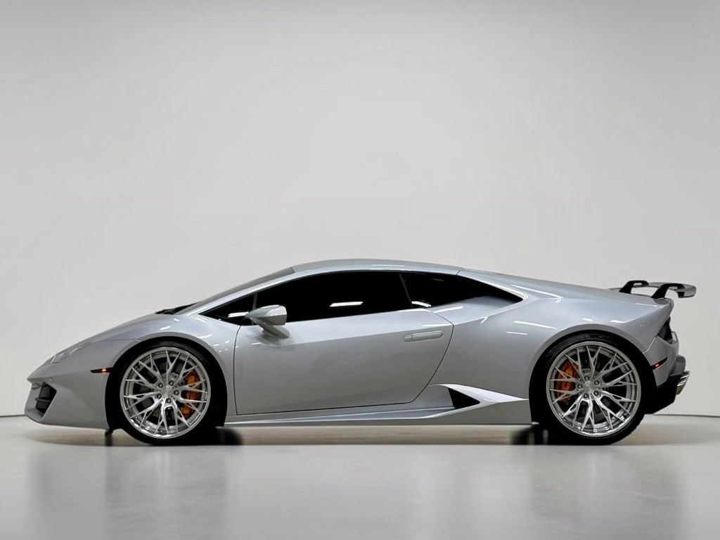 Used 2017 Lamborghini Huracan LP 580-2 RWD image 13