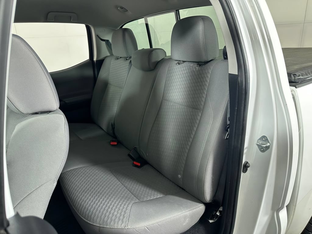 Used 2022 Toyota Tacoma SR AWD/4WD image 18
