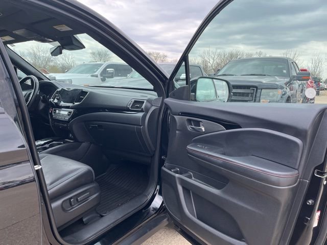 Used 2022 Honda Pilot Black Edition image 16