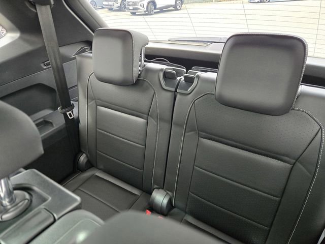 Used 2021 Volkswagen Tiguan SE R-Line image 13