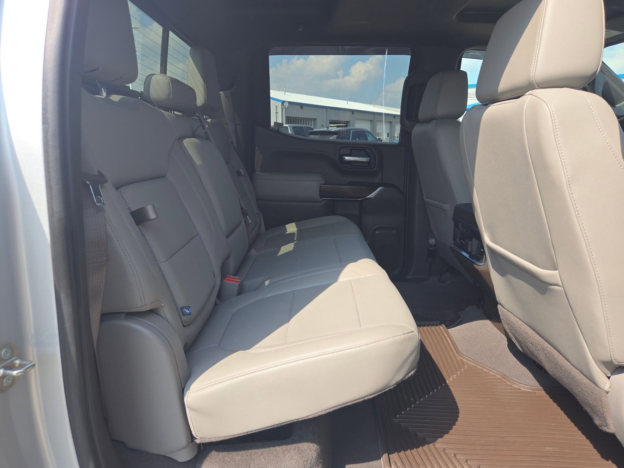 Used 2021 GMC Sierra 1500 SLT RWD image 19
