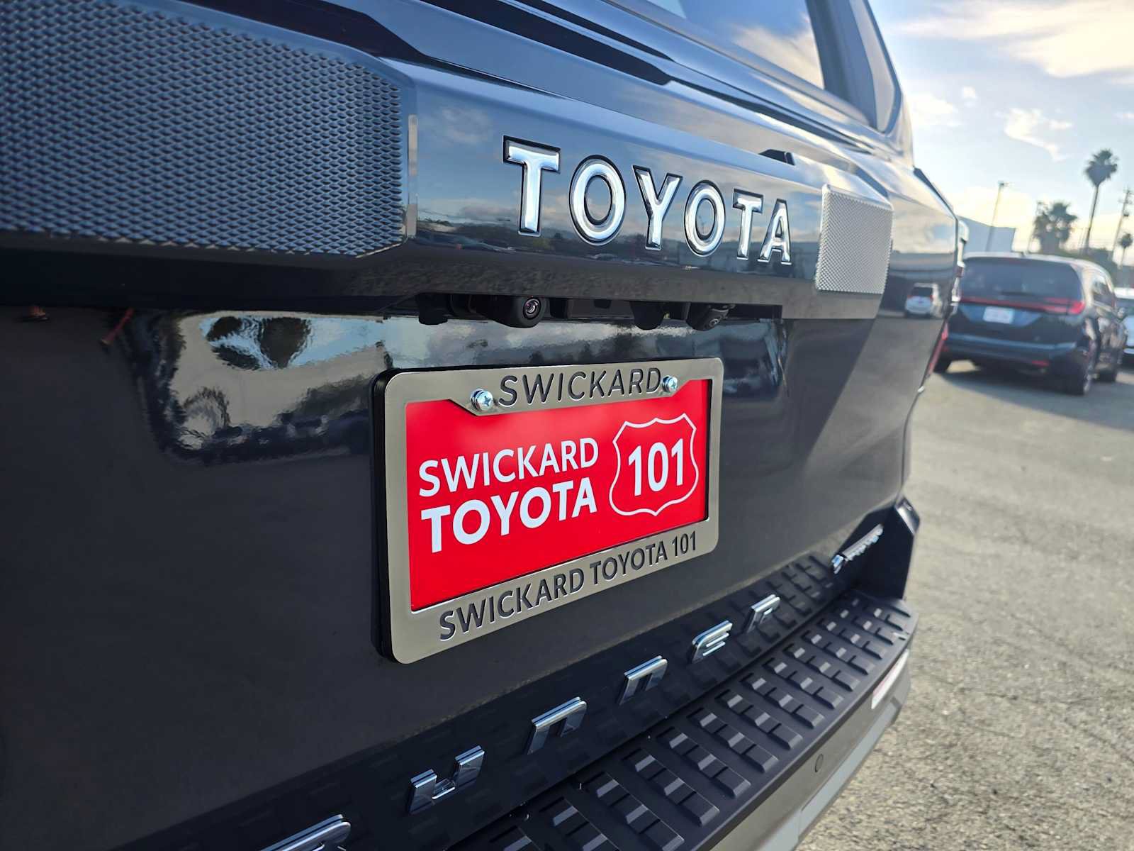 New 2026 Toyota 4Runner Limited w/ Tow Technology Package AWD/4WD image 12