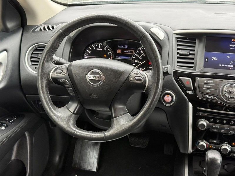 Used 2017 Nissan Pathfinder SV w/ Trailer Tow Package AWD/4WD image 14