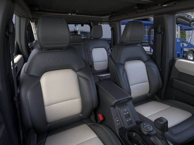 New 2026 Ford Bronco Outer Banks w/ Sasquatch Package AWD/4WD image 10