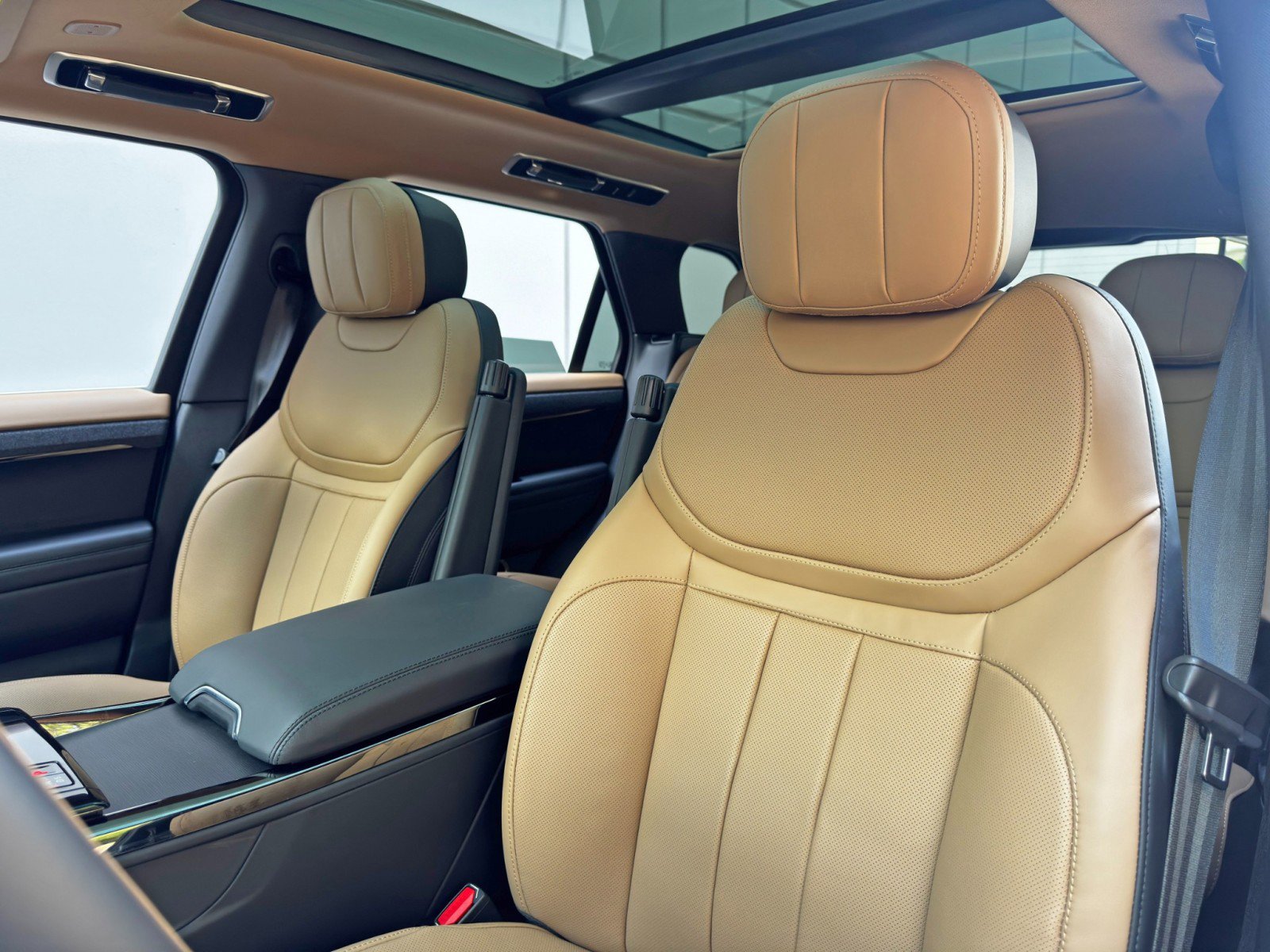 Used 2024 Land Rover Range Rover Sport Autobiography image 45