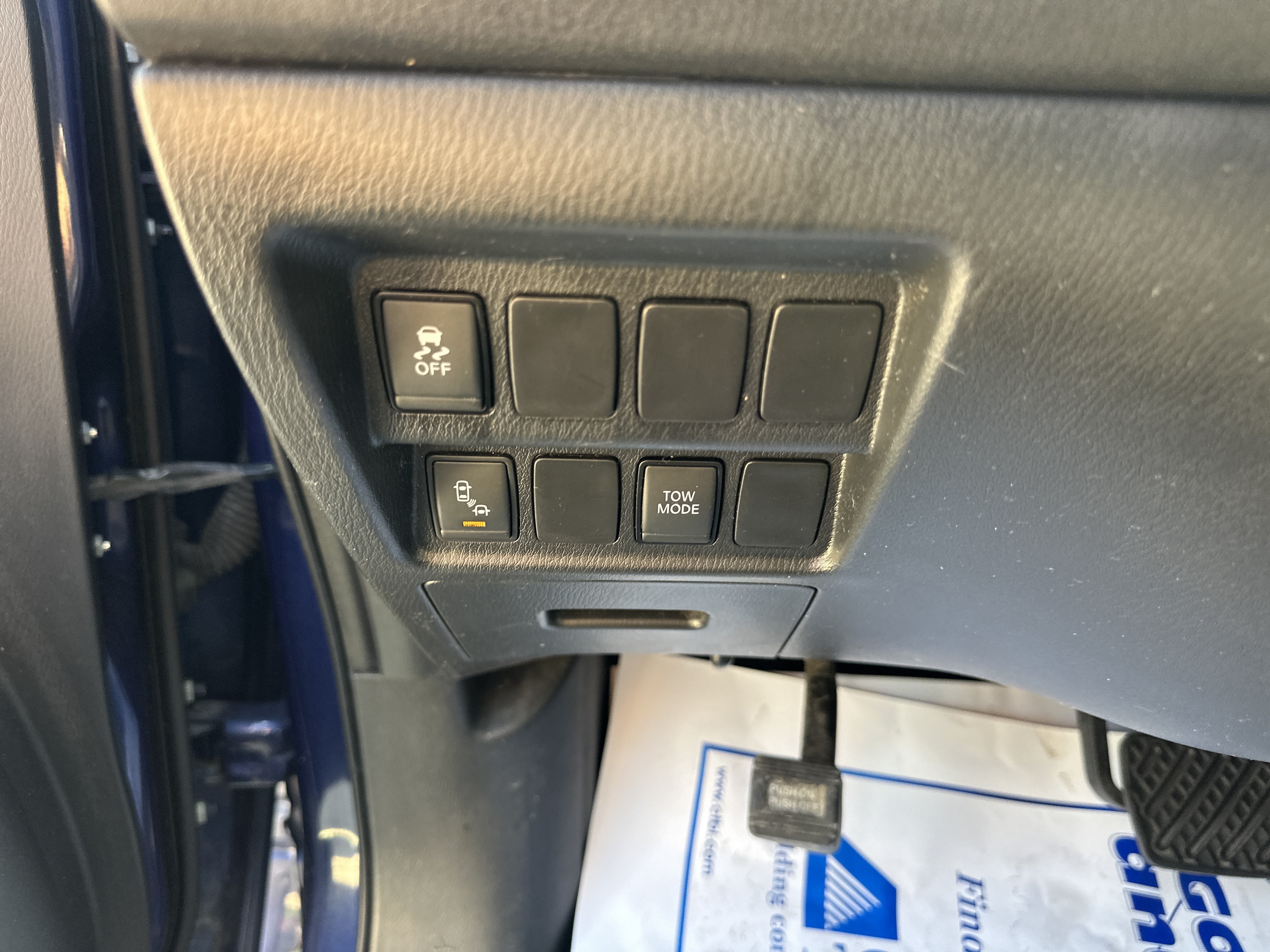 Used 2019 Nissan Pathfinder SV AWD/4WD image 10