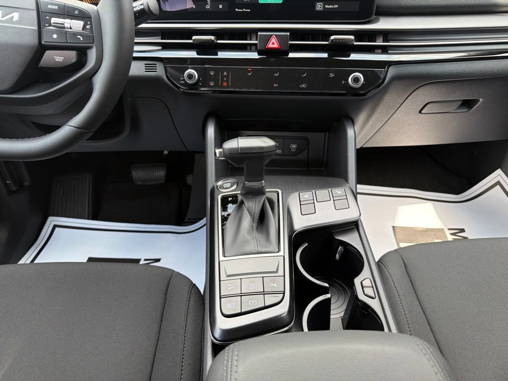 New 2026 Kia Sportage LX AWD/4WD image 25