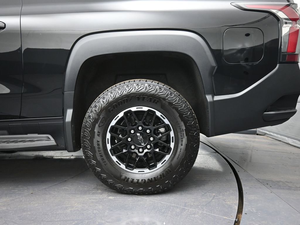 Used 2026 Chevrolet Silverado EV Trail Boss w/ Plus Package AWD/4WD image 9