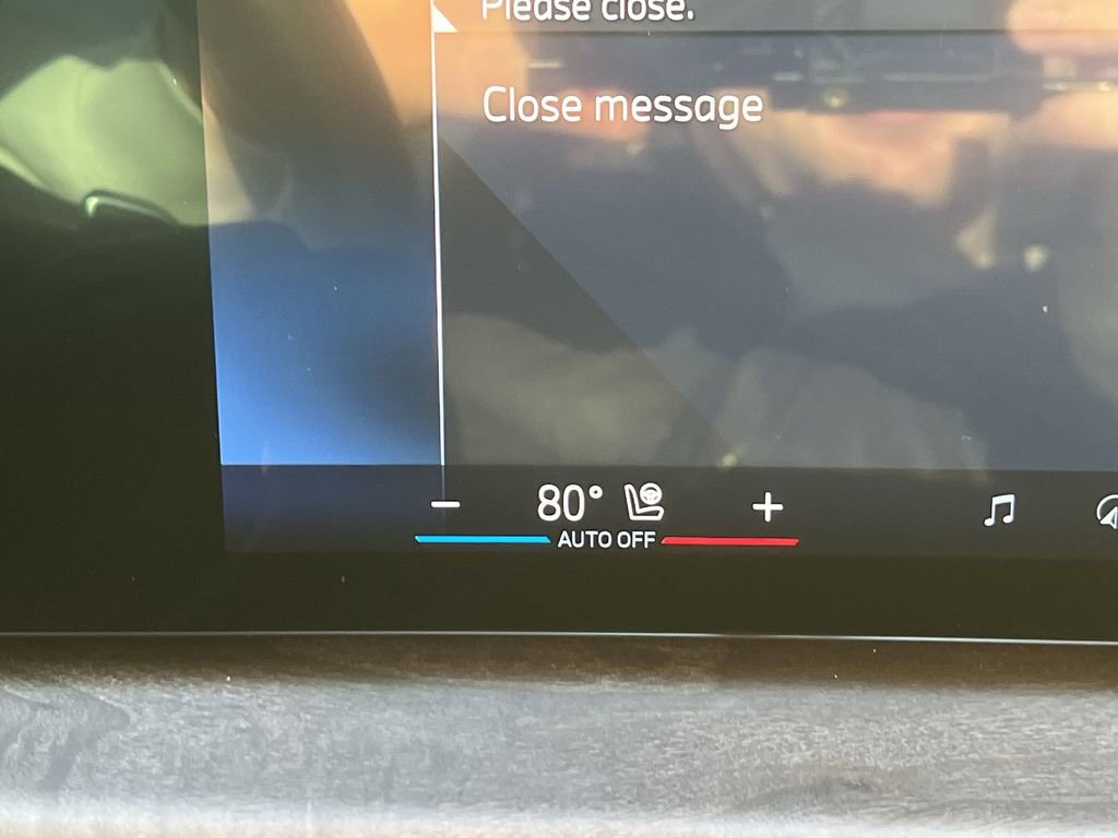 Certified 2024 BMW X7 xDrive40i image 19