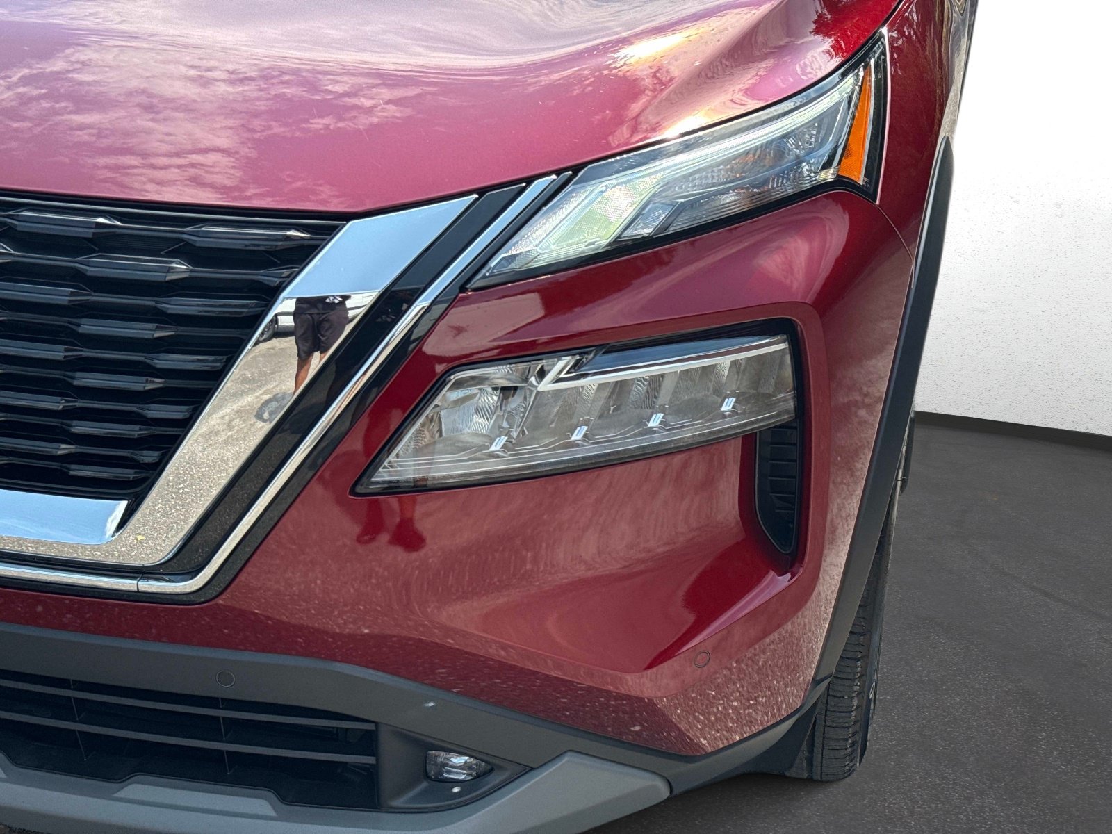 Used 2021 Nissan Rogue SL w/ Premium Package FWD image 9