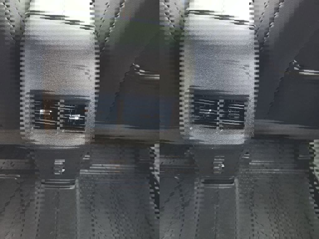 Used 2022 Chevrolet Equinox RS w/ LPO, Floor Liner Package image 13