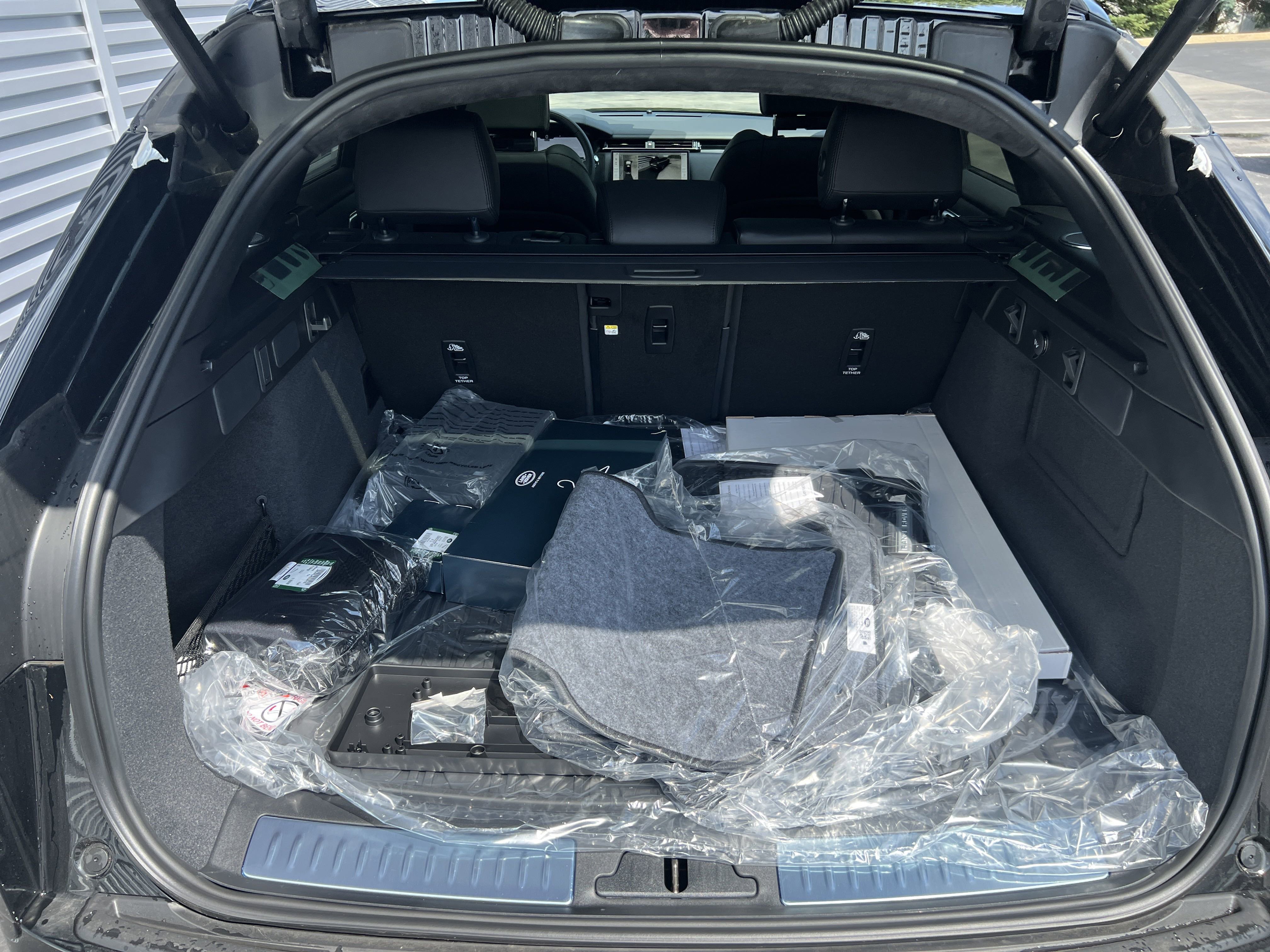 New 2026 Land Rover Range Rover Velar Autobiography image 33