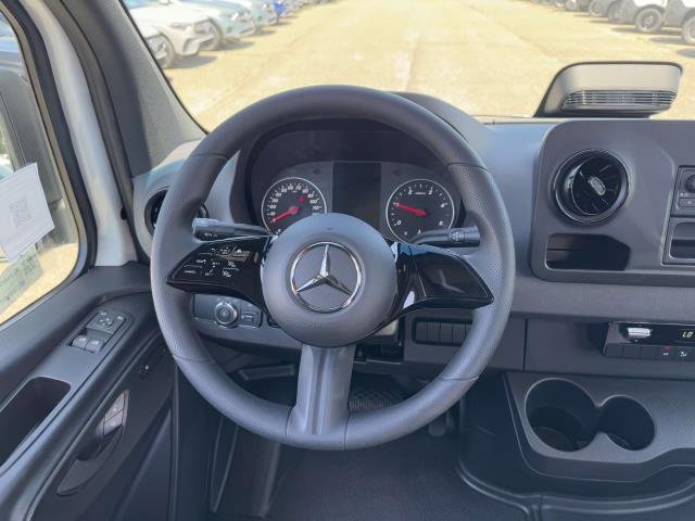New 2025 Mercedes-Benz Sprinter 2500 image 19