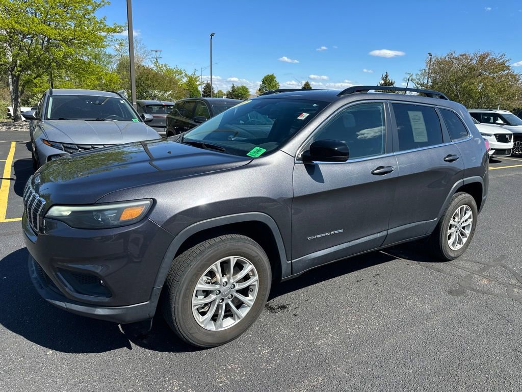 Used 2022 Jeep Cherokee Latitude Lux AWD/4WD image 3