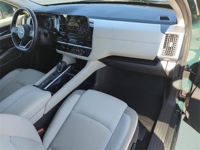 Certified 2024 Nissan Pathfinder SL image 14