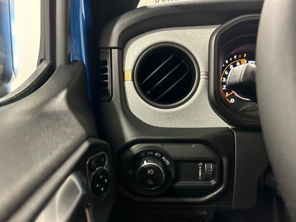 New 2026 Jeep Gladiator Willys image 17