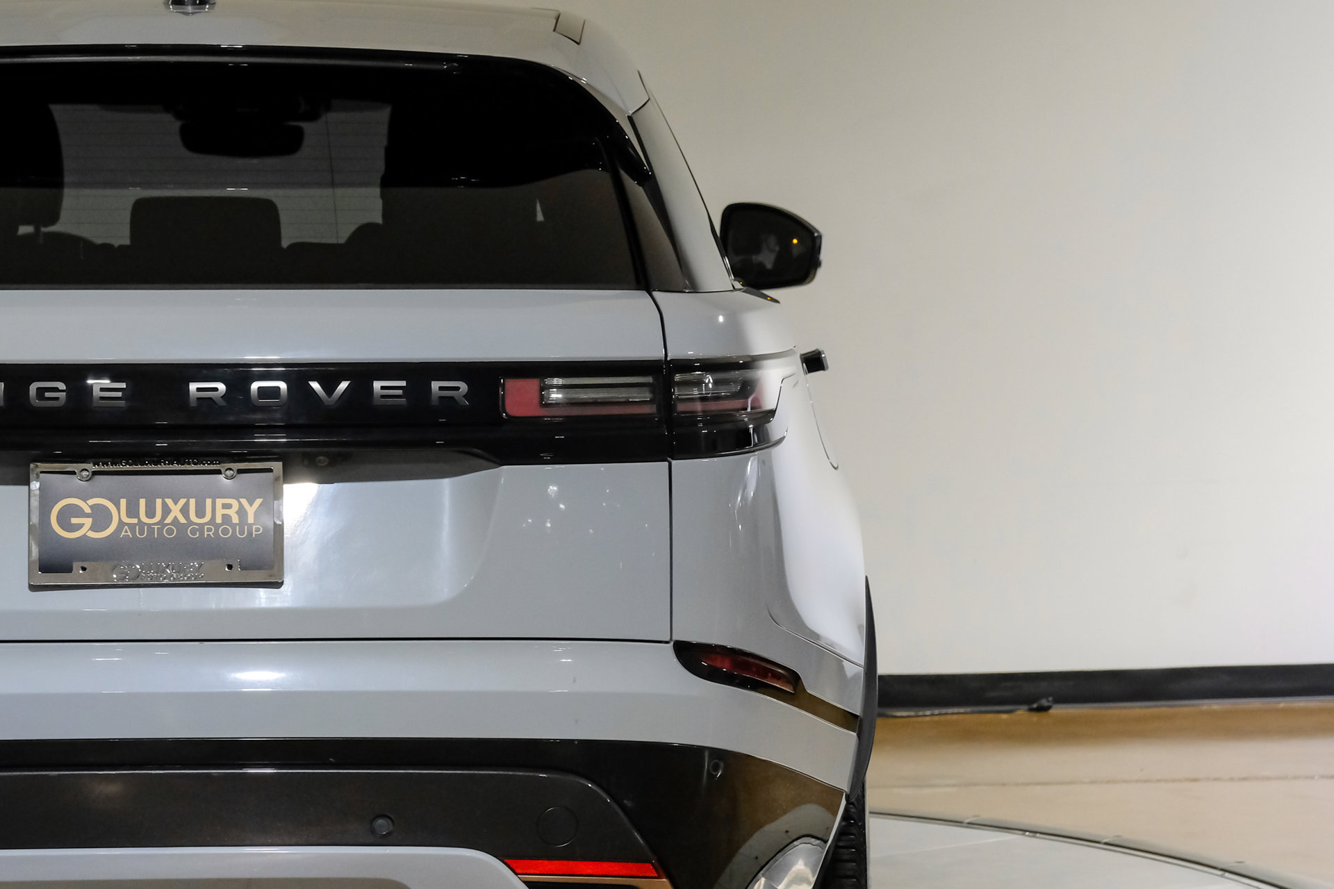 Used 2025 Land Rover Range Rover Velar Dynamic SE AWD/4WD image 51
