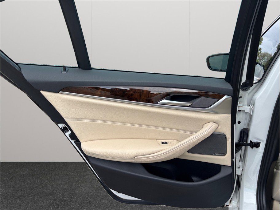 Used 2017 BMW 540i image 41