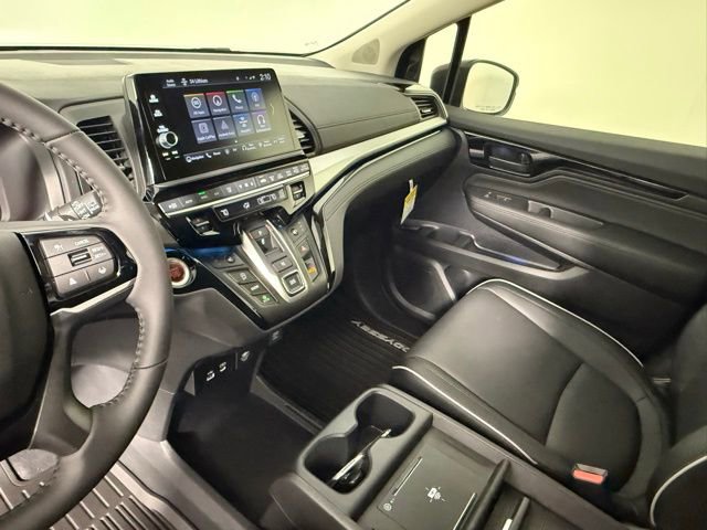 New 2026 Honda Odyssey Touring image 18