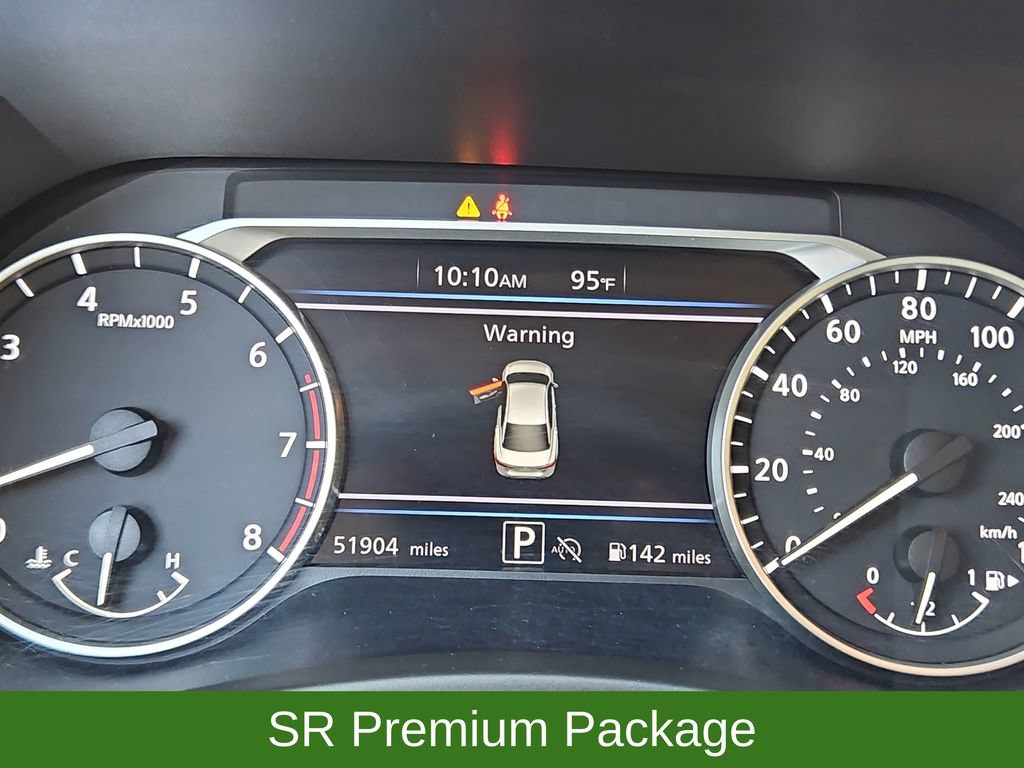 Used 2025 Nissan Sentra SR w/ SR Premium Package FWD image 15