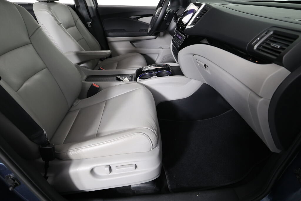 Used 2016 Honda Pilot Touring image 29