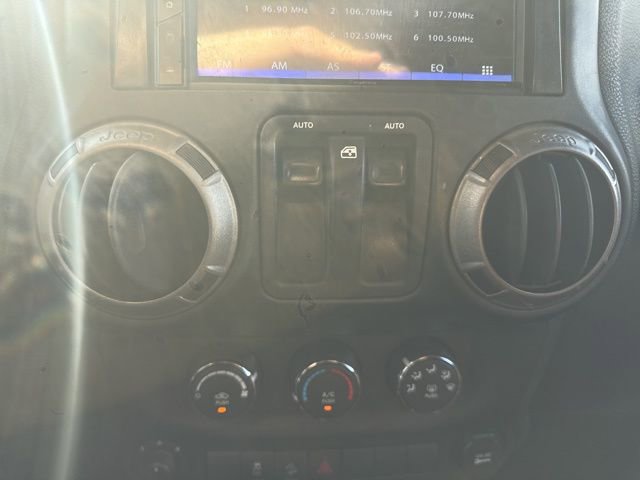 Used 2015 Jeep Wrangler Sport w/ Quick Order Package 24S image 17