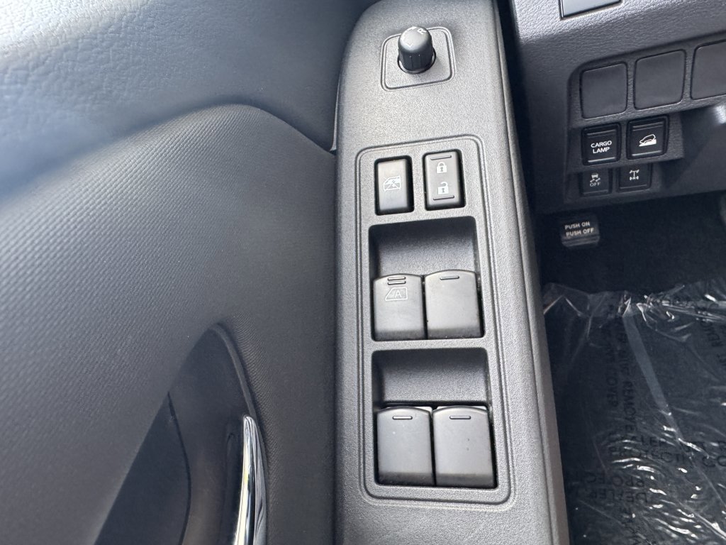 Used 2024 Nissan Frontier PRO-4X w/ Off-Road Protection Package image 29