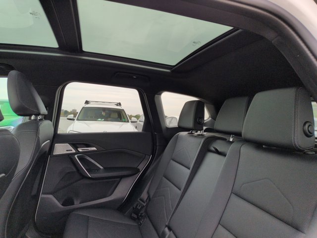 Used 2025 BMW X1 xDrive28i w/ Convenience Package image 19