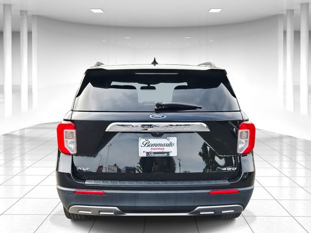 Used 2022 Ford Explorer XLT w/ Equipment Group 202A image 4