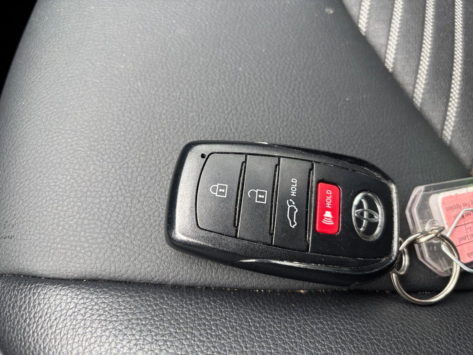 Used 2025 Toyota Highlander XSE AWD/4WD image 22